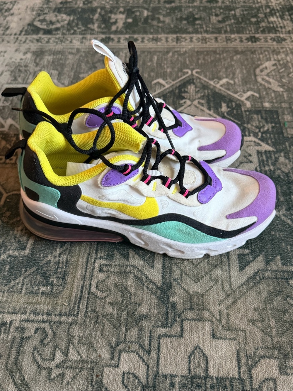 Nike Air Max React 270 kids white/dynamic yellow/black bright violet size 4.5